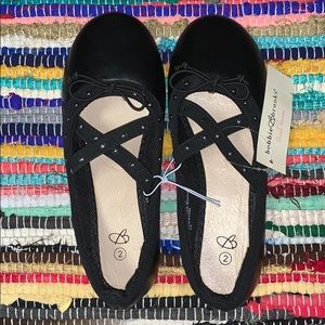 🆕👱🏻‍♀️dressy flats / Sz. 2🆕